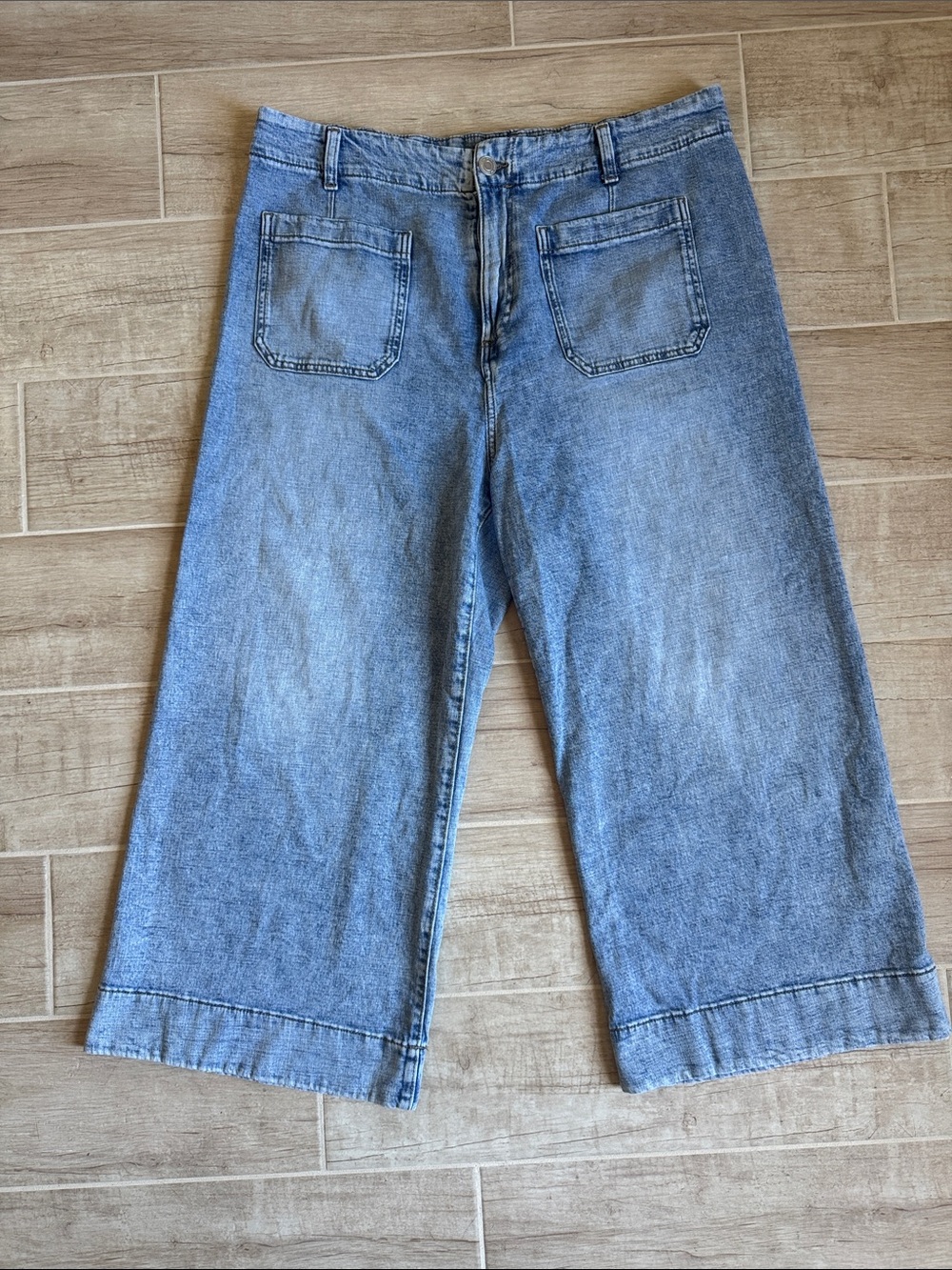 LC Lauren Conrad Light Blue Cropped Wide-Leg Jeans